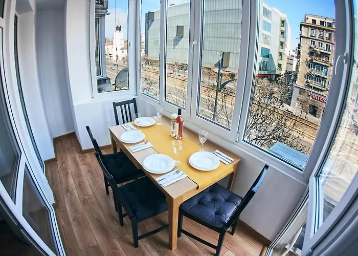 Old Town 2 Beds Panoramic Balcony *