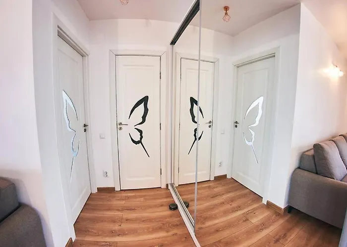 Апартаменты Old Town 2 Beds Panoramic Balcony